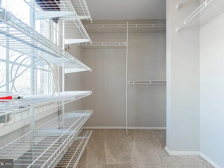 2911 Montauk Ct — Photo 24