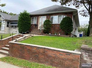 9 Montross Ave, Rutherford, NJ 07070