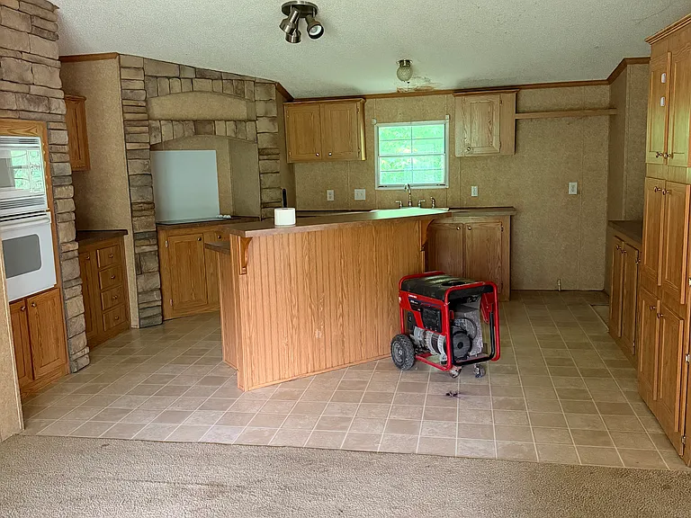 75 English Dr — Photo 15