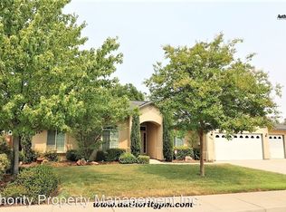 1084 Rollingview Dr, Redding, CA