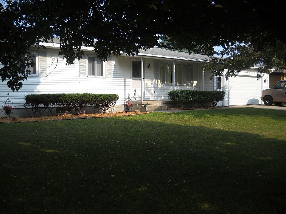 1st image of 1004 Saint Johns Dr