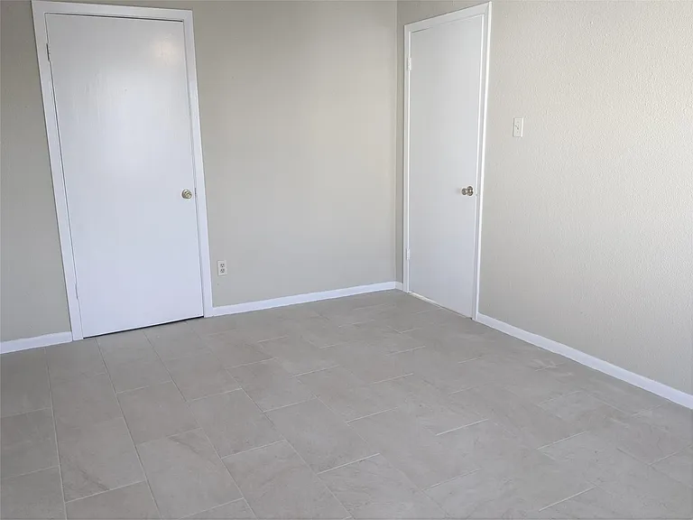 915 Alexander St #3 — Photo 11