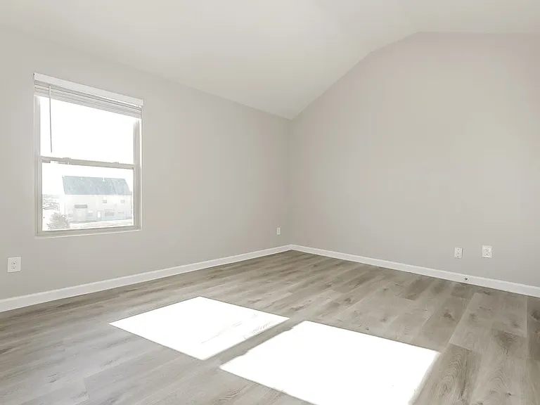 2632 Cornwall Dr — Photo 12