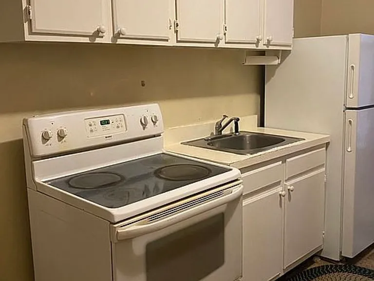 339 Main St #2 — Photo 9