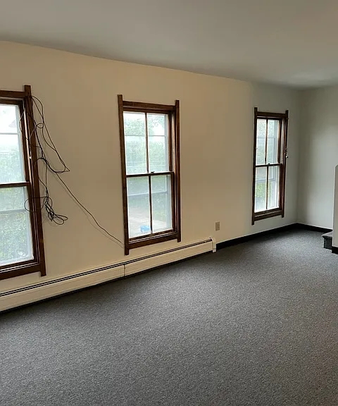96 Maple St — Photo 3