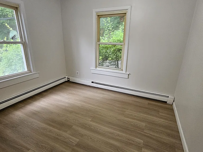 616 Lakes Rd — Photo 11