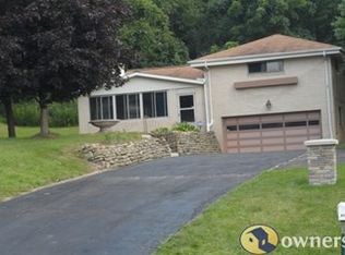 2918 E Hardies Rd, Gibsonia, PA 15044