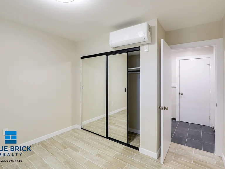 1035 N Hayworth Ave #100 — Photo 7