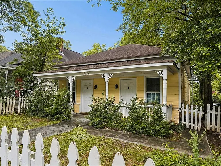 652 Bryan St SE #A — Photo 24