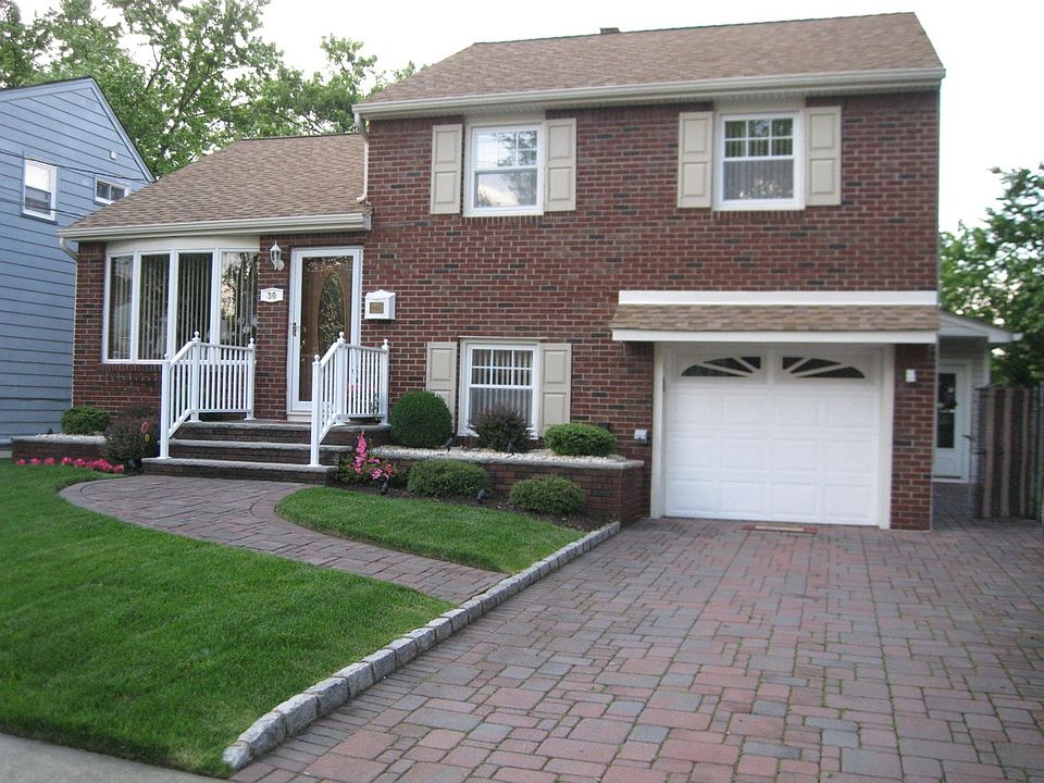 1st image of 30 Donna Ct