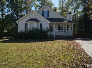 800 Stinson Ave, Holly Springs, NC 27540