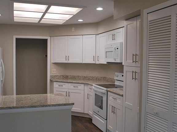 4th image of 2680 Bent Hickory Cir