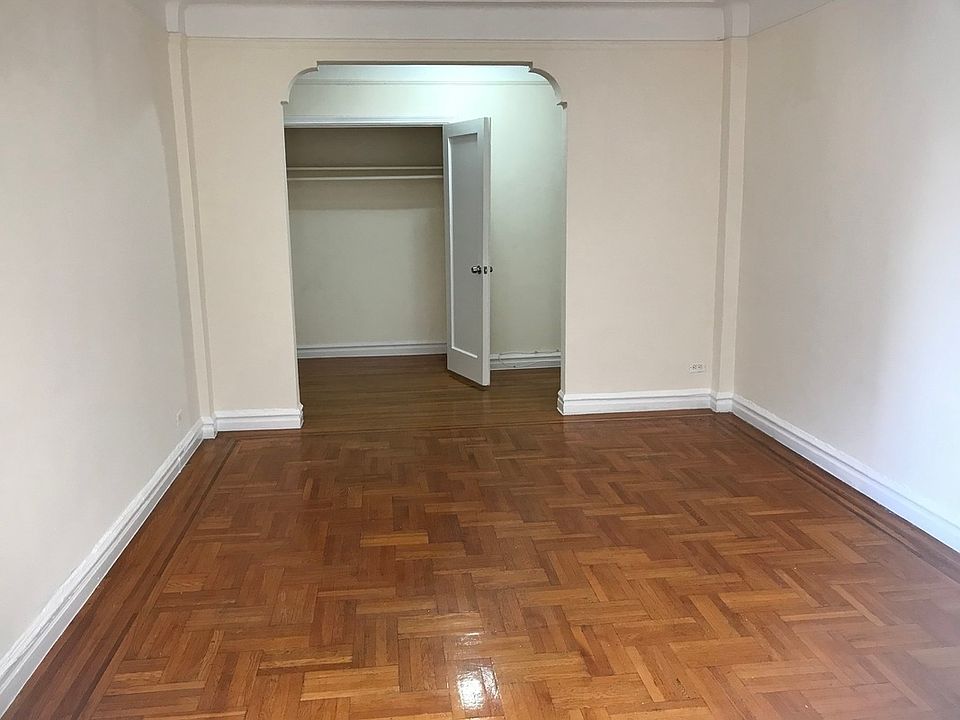 1st image of 742 Lincoln Pl #6D