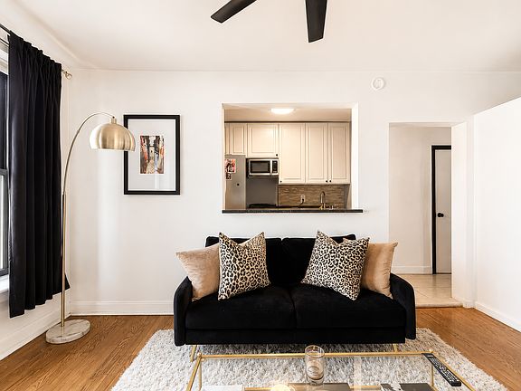 3rd image of 160 Smith St APT 4R