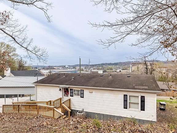 3rd image of 2314 Stonewall St