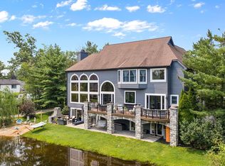 9005 Commerce Rd, Commerce Township, MI 48382