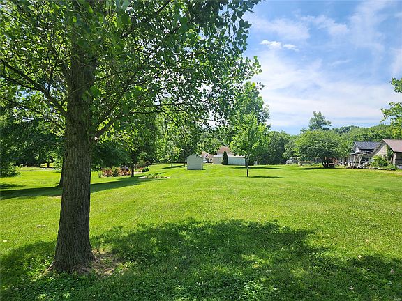 5th image of 244 Capaha Trl