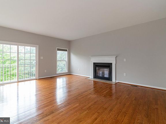 4th image of 18943 Highland Park Dr