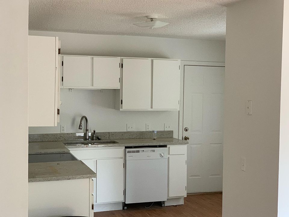 2nd image of 75 Harry Ave