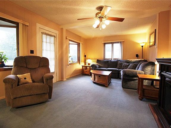 2nd image of 58 Jewett Holmwood Rd