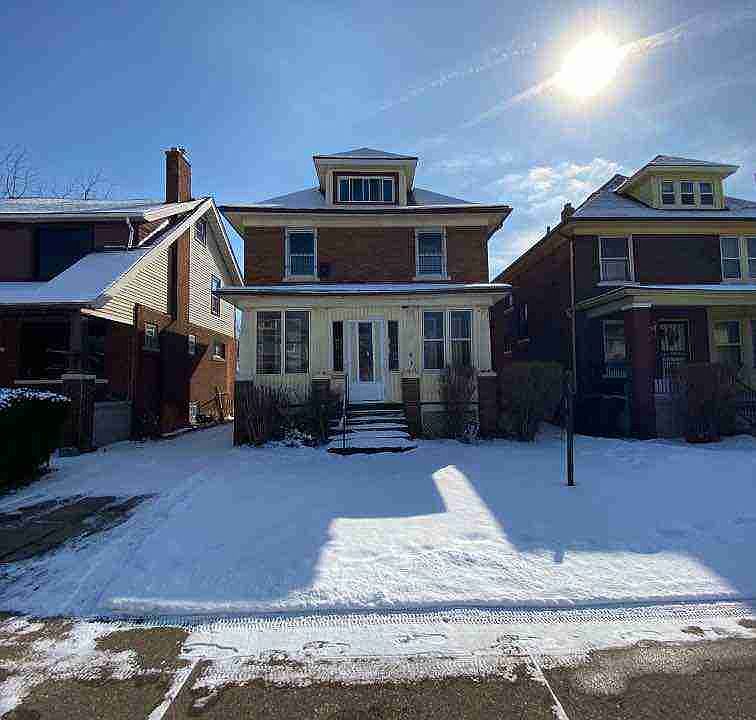 3747 Montgomery
