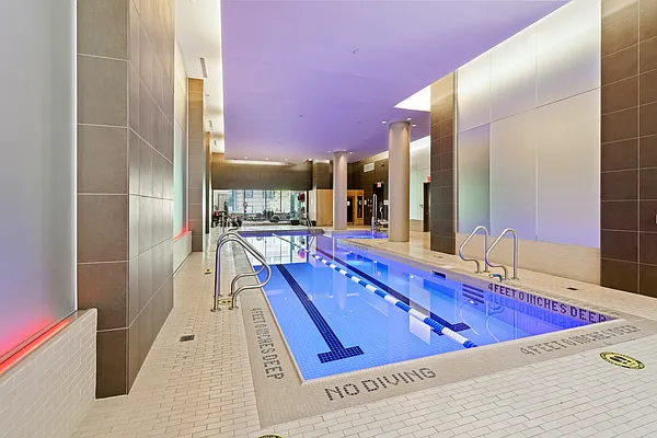 Sold by Mdrn Residential | media 10