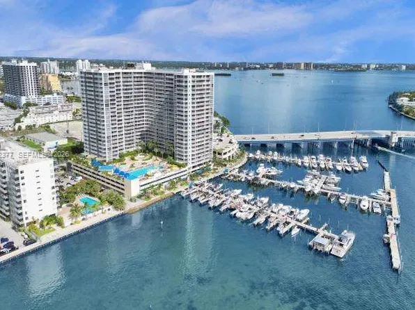 7601 E Treasure Dr, North Bay Village, FL