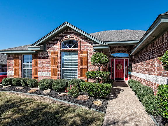 4th image of 440 Oakberry Dr