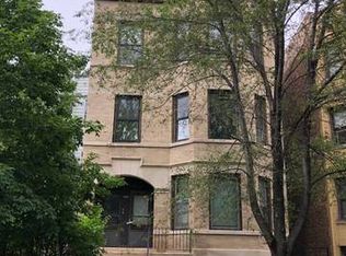 2952 W Nelson St APT 1F, Chicago, IL