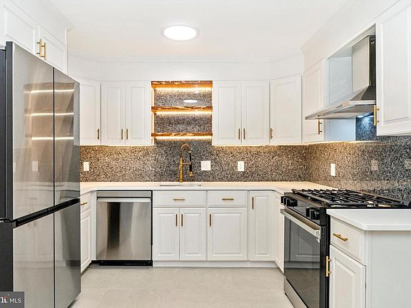5th image of 4620 N Park Ave APT 902W