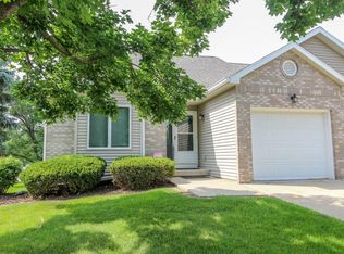509 Westlawn Dr UNIT 1, Cottage Grove, WI 53527
