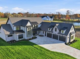 594 Contour Cv, Huntertown, IN 46748
