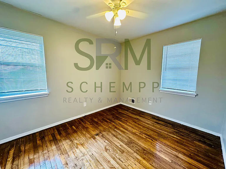 4710 Walnut Grove Ave — Photo 7