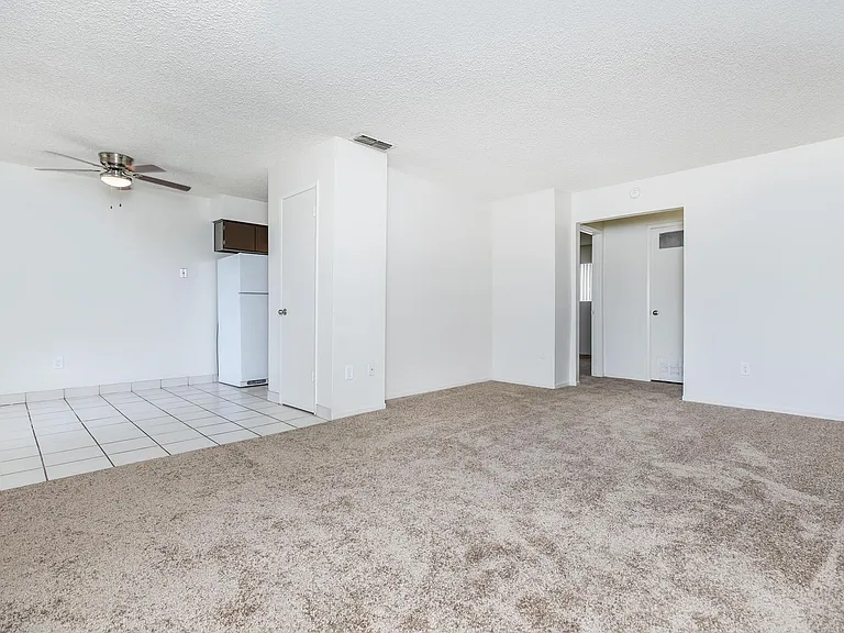 Welcome to Cameron Park Apartments || Your Fresno Oasis Awaits — Photo 8