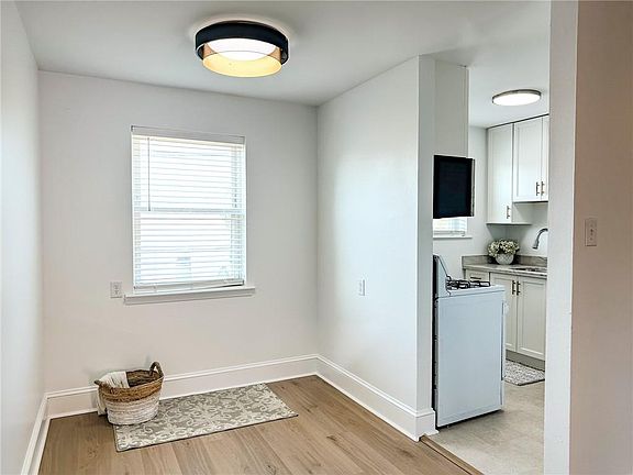 5th image of 868 Martin Behrman Ave APT 8