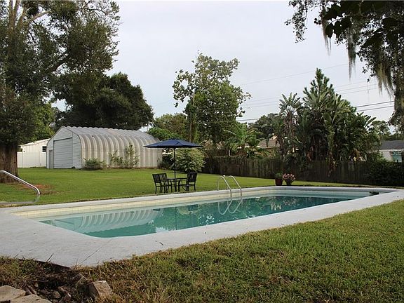 2nd image of 1811 Asher Rd