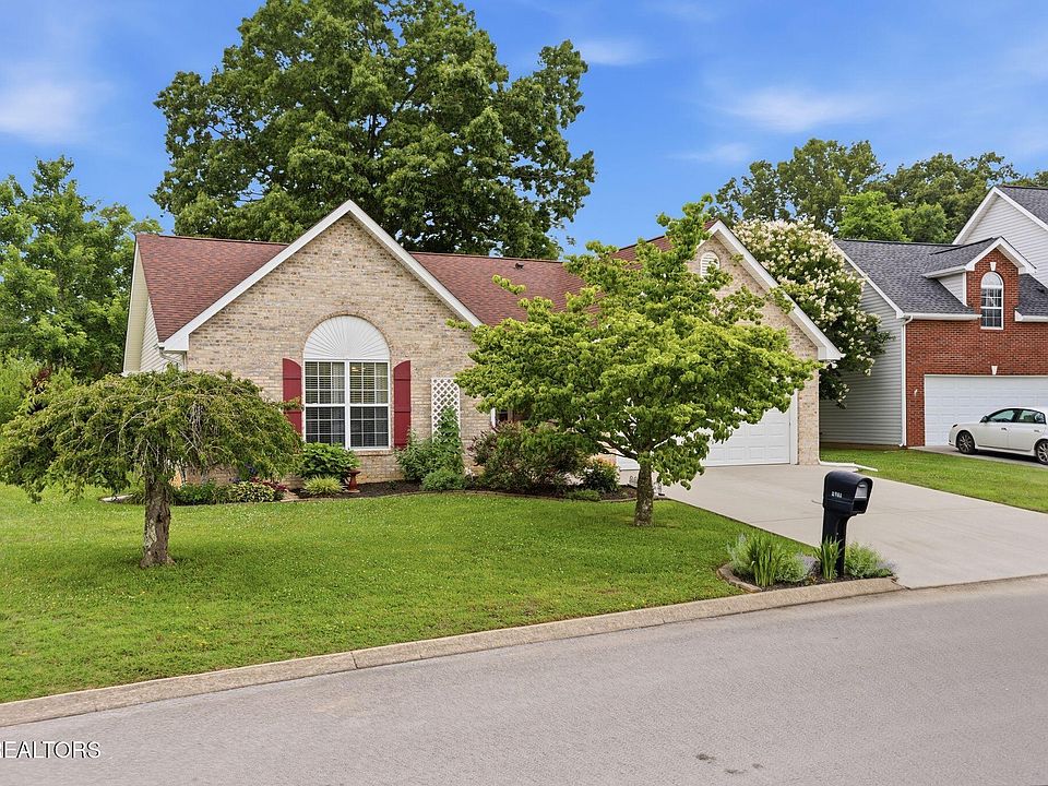 1st image of 4621 Wellington Point Ln