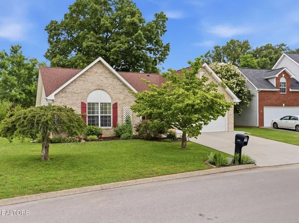 4621 Wellington Point Ln, Knoxville, TN 37938