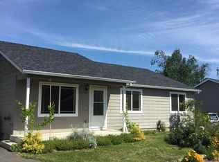 1529 Thomas Rd, Medford, OR 97501