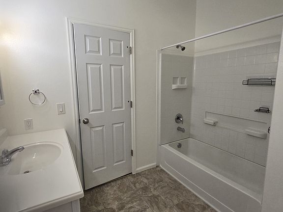 5th image of 735 E Vermijo Ave #1