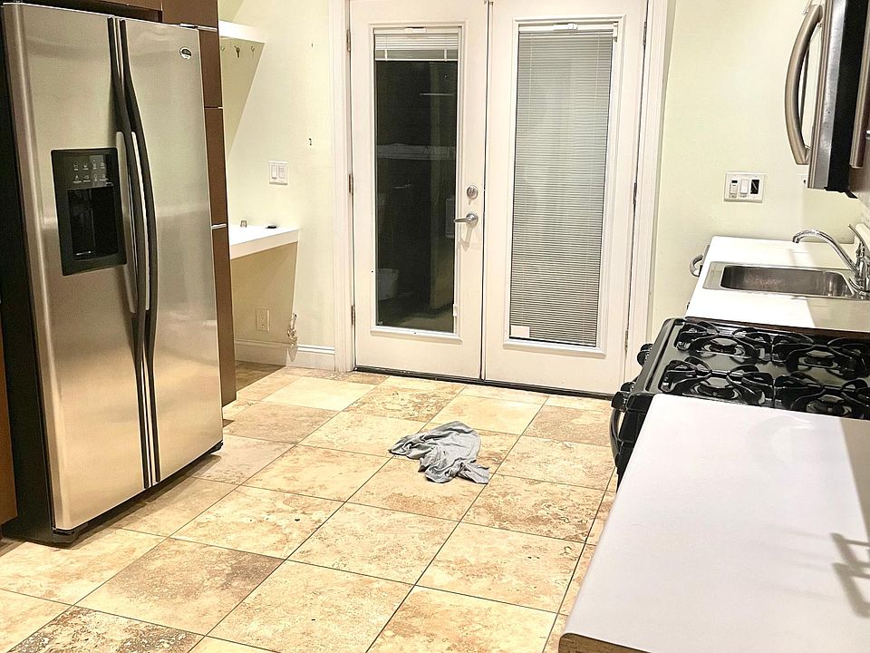 1st image of 133 Glen Ave