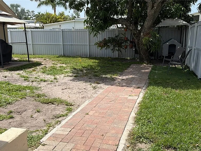 3502 Seminole Ave — Photo 16