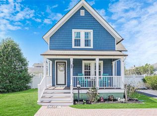 114 Monell Ave, Islip, NY 11751