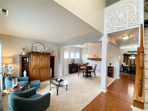 3rd image of 2832 Twinleaf Dr