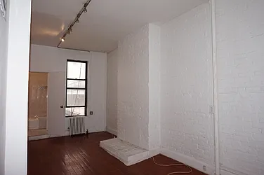 Rented by ALTER REALTY CO INC