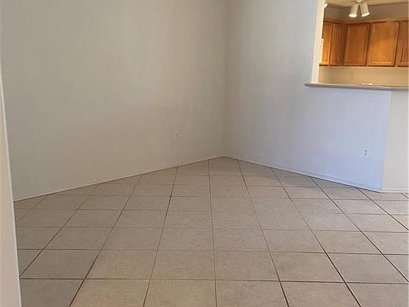 3rd image of 4705 Apulia Dr Unit 103