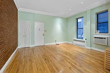 Rented by Nest Seekers International