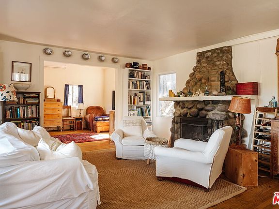 5th image of 1237 Old Topanga Canyon Rd