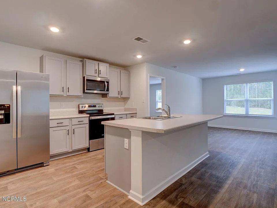418 High Ridge Ct