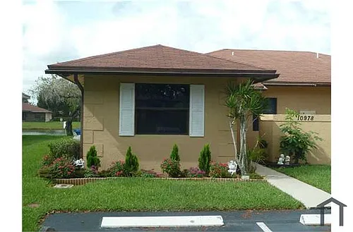10984 NW 30th Pl Photo 1